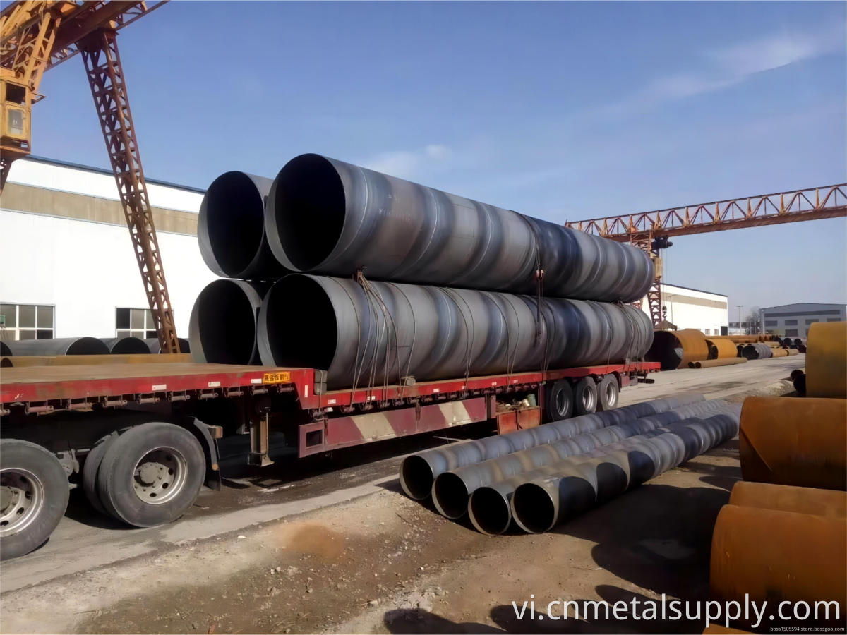 Spiral welded steel pipe